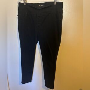 Lee Women's Sculpting Slim Fit Skinny Leg Midrise Pull on Black Jeans Size 18W